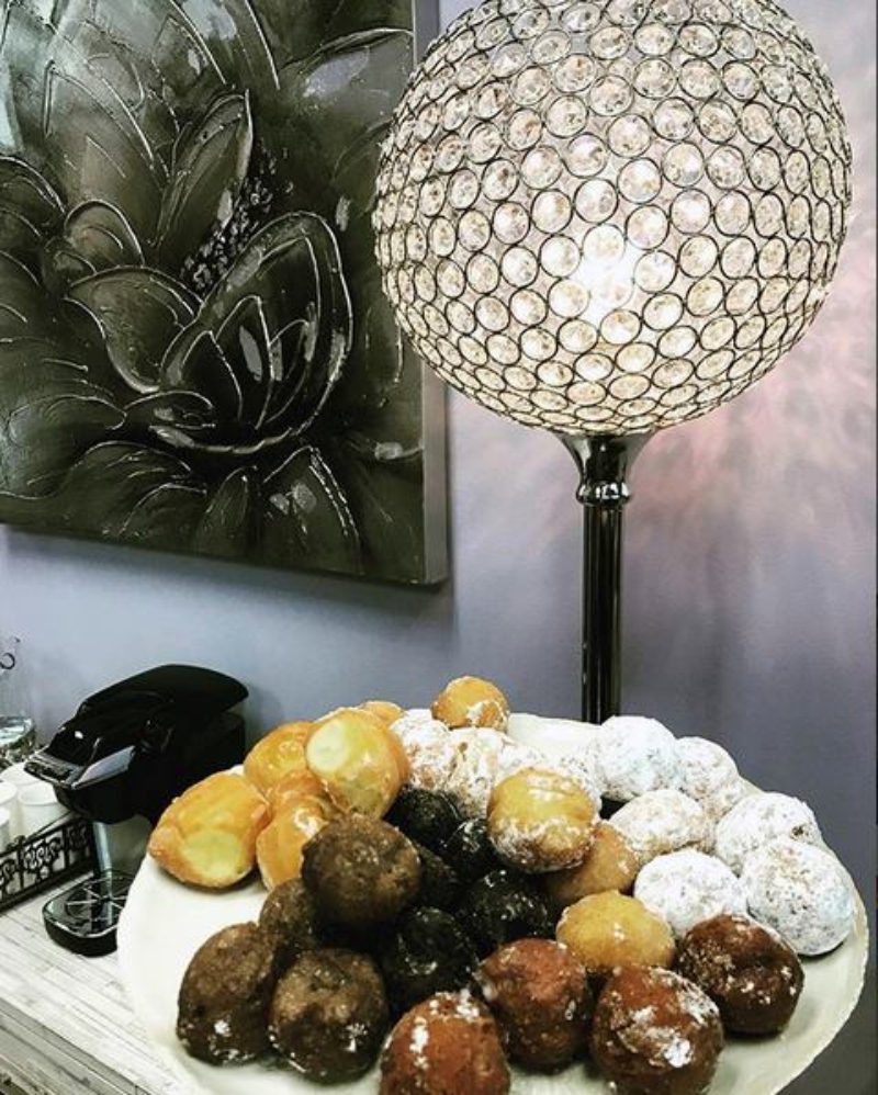 ABOUT HILLARY LOVES HAIR HAIR SALON ASHEVILLE NC HAIR STYLIST HILLARY SMALL