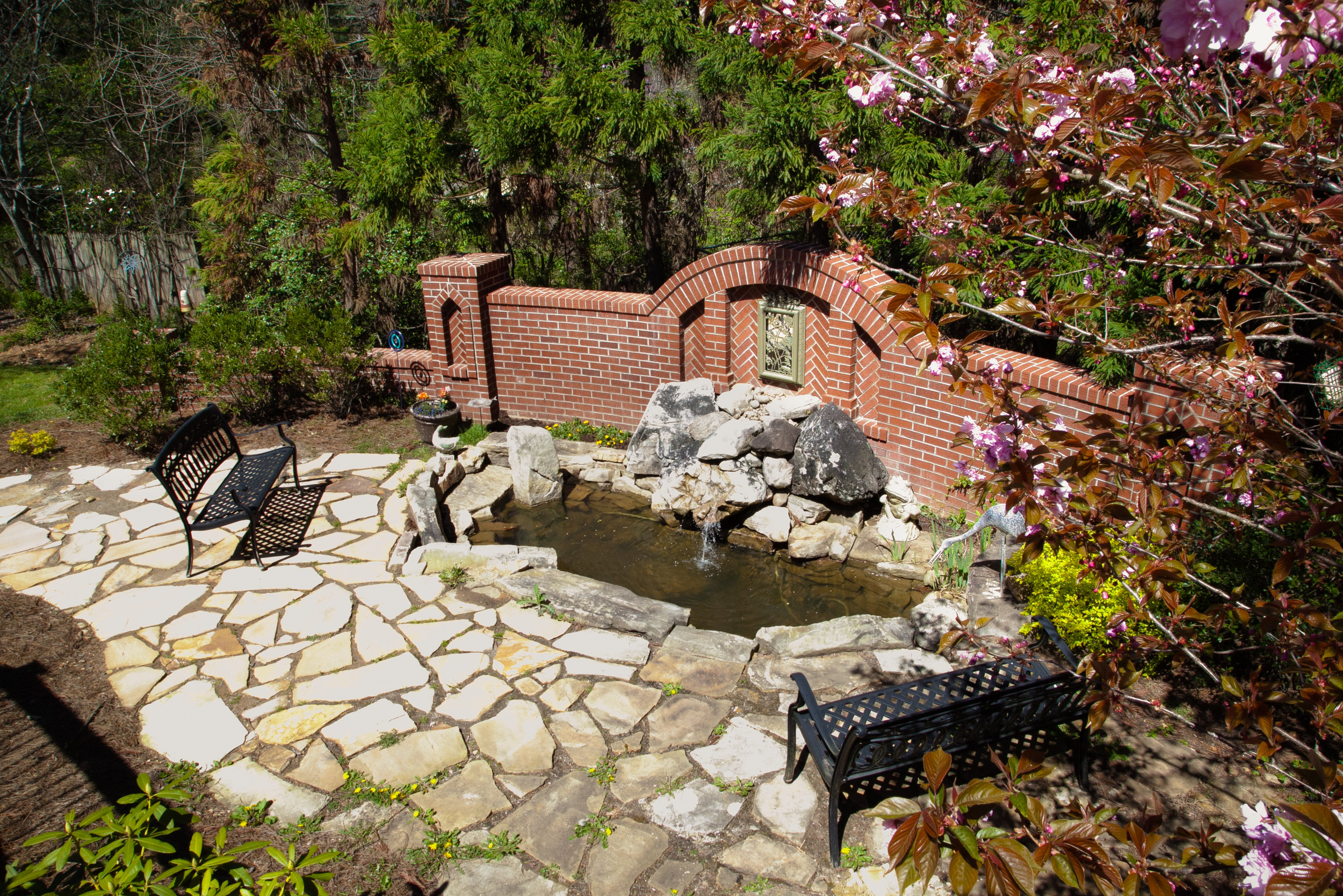 Water Feature Patio.jpg