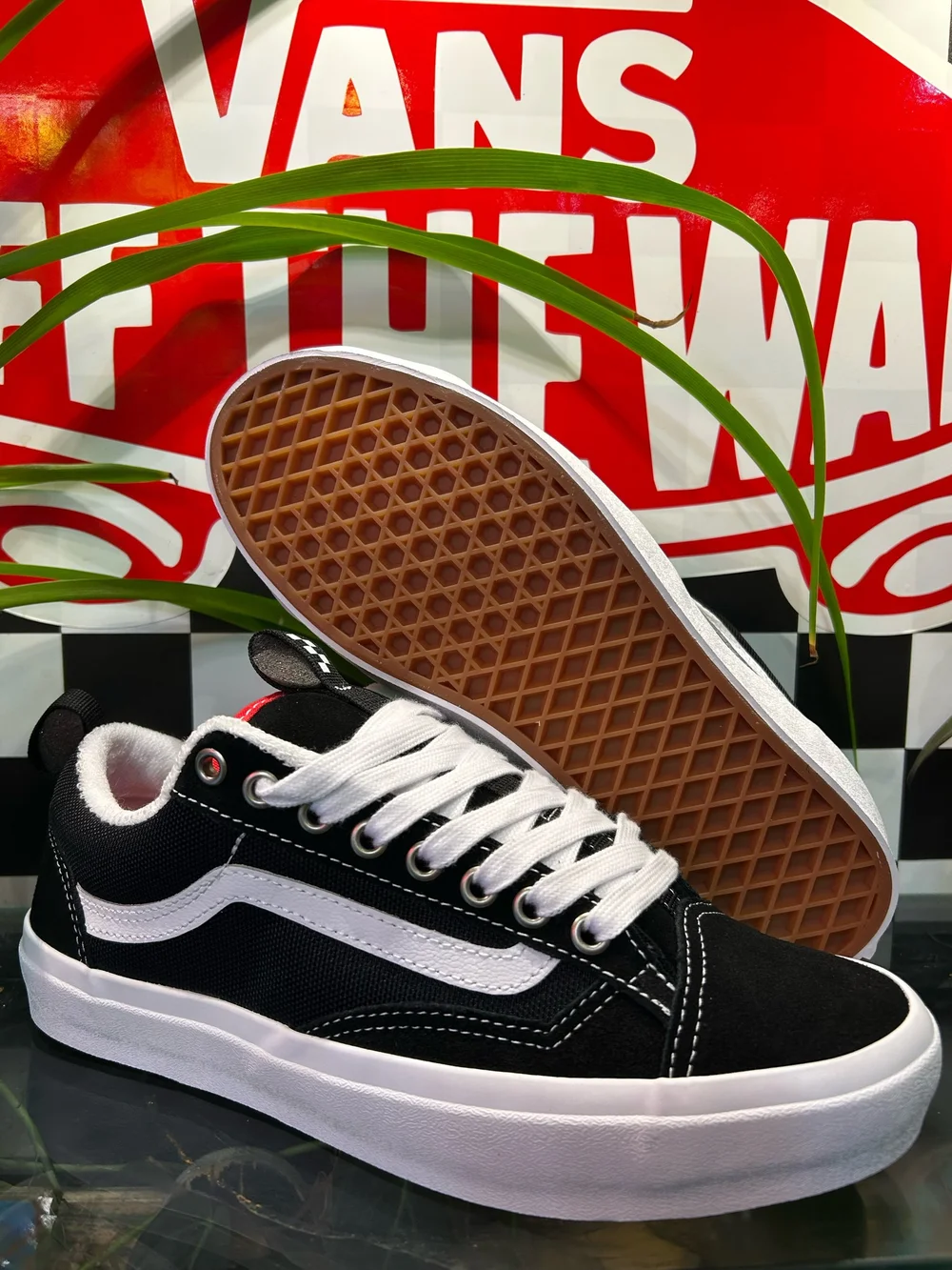 Vans Skate Old Skool 36+ Size 9 SALE!!!! — Solstice  display picture 1