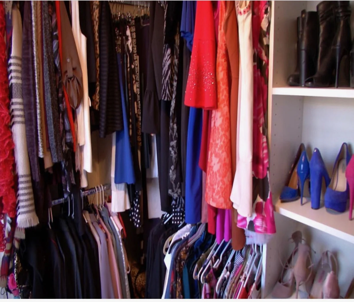 Fashion Television - How to create personal style and still dress modestly