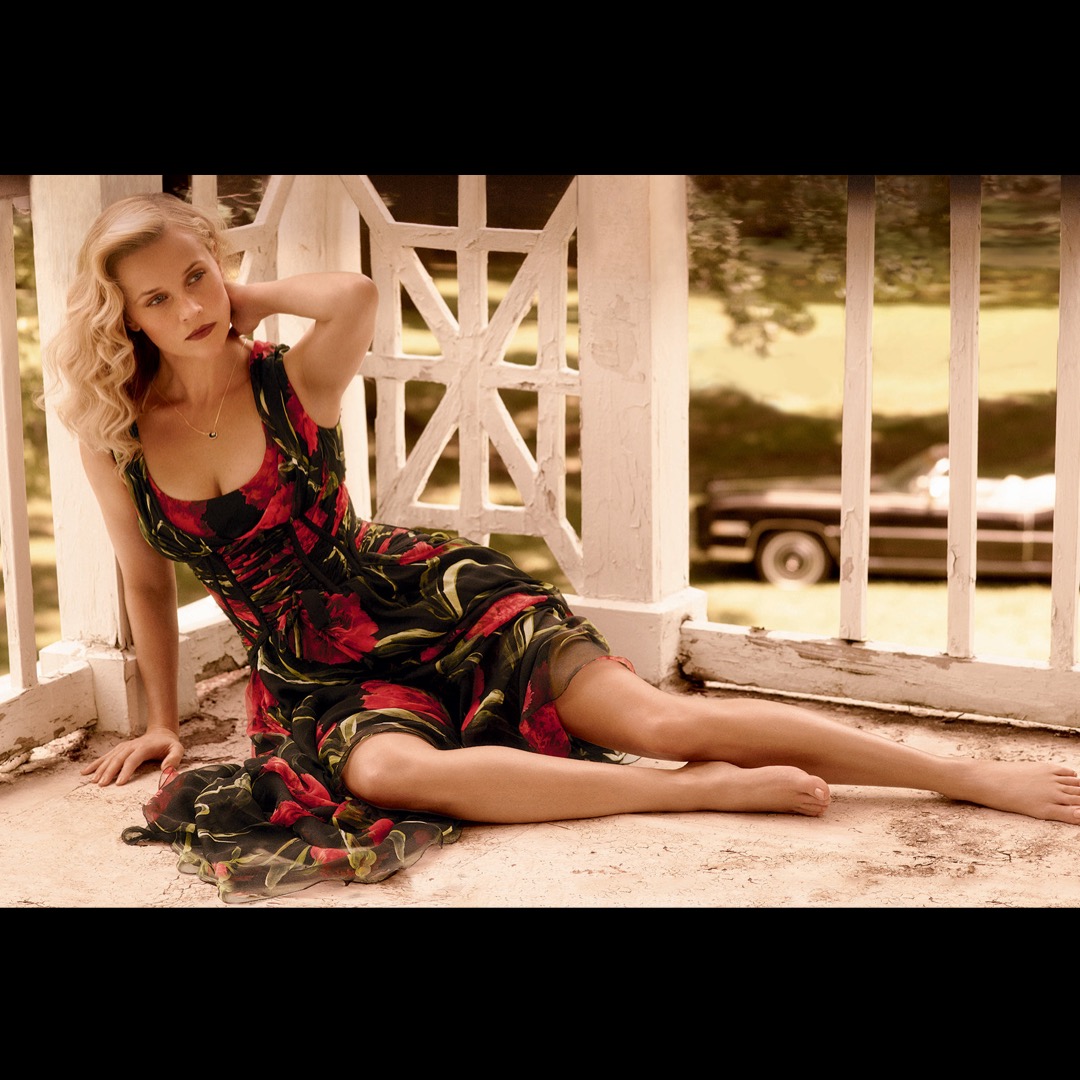 I have short legs. What can I wear to help lengthen my look?