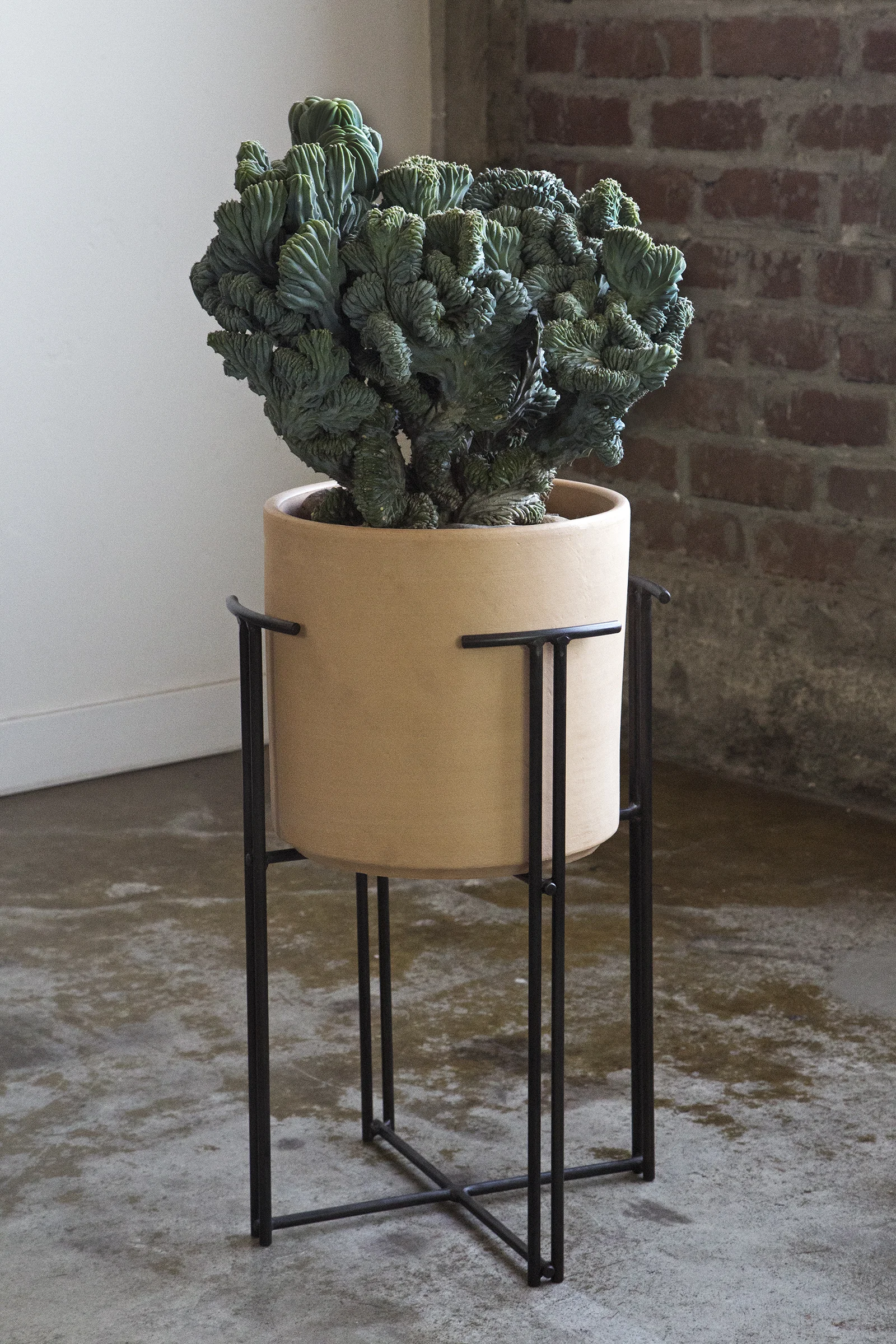 custom metal plant stand