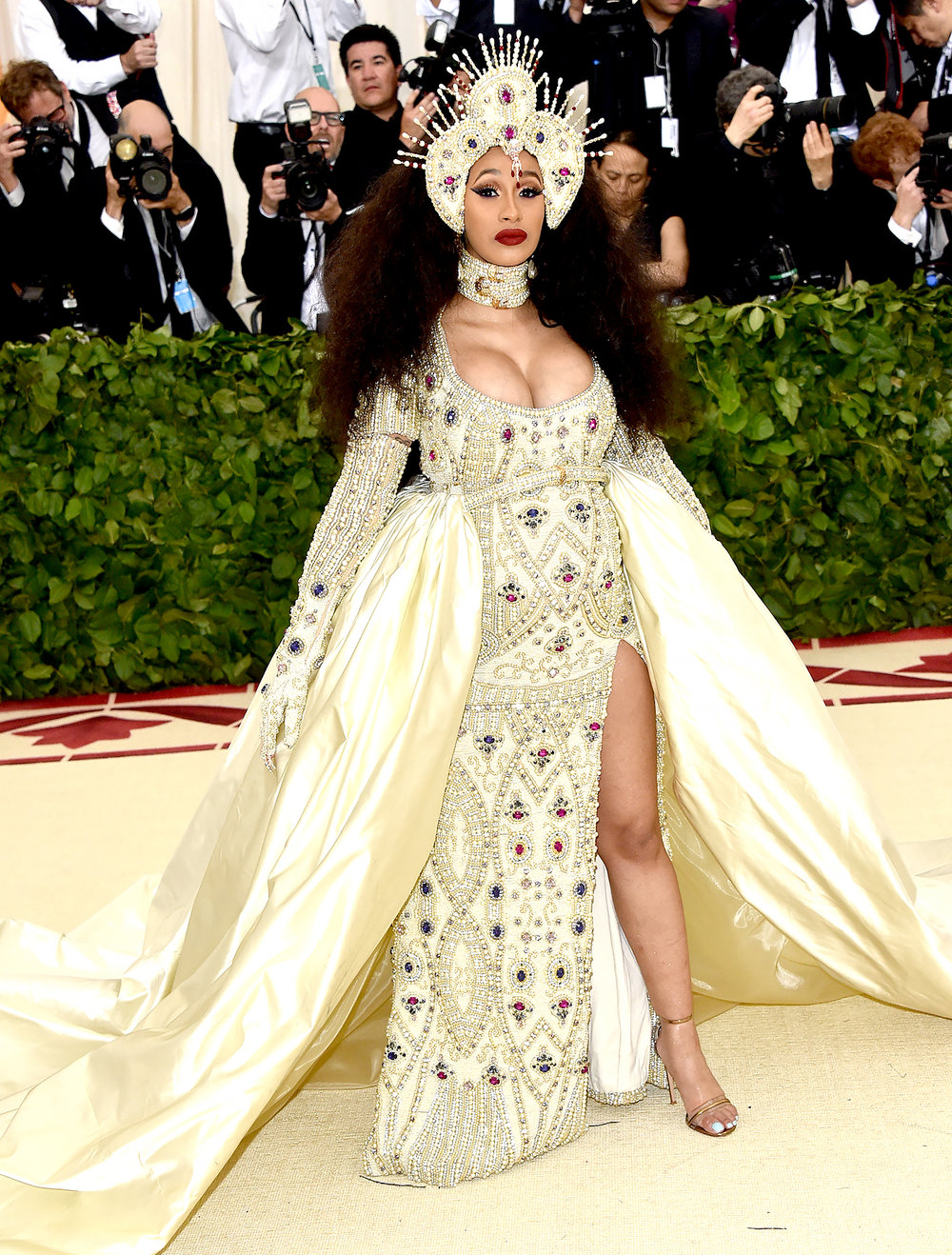 cardi-b-pregnant-met-gala-2018.jpg