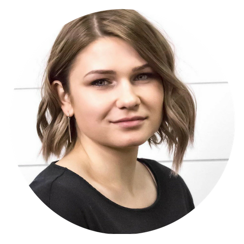 kim stratton headshot.png