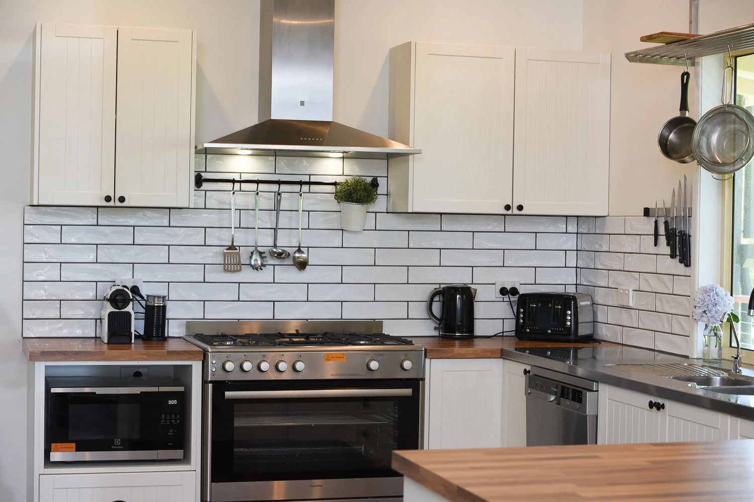 Fully+appointed+kitchen+to+delight+any+gourmet.jpg