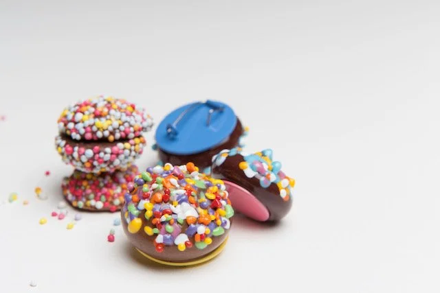 2017 EYG Freckle Brooch Pippy Mount photo low res (5).JPG