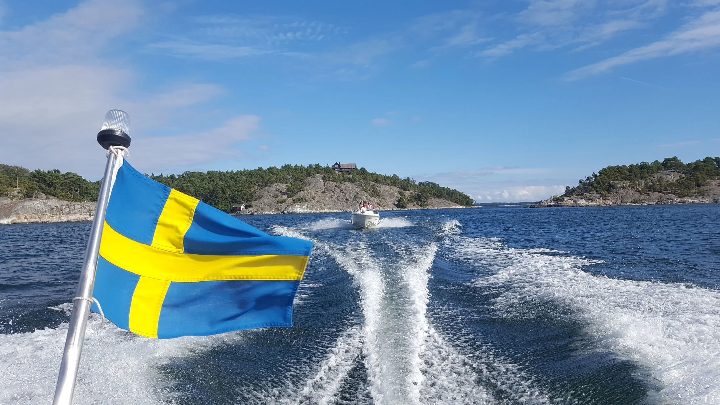 boat-1673536.jpg
