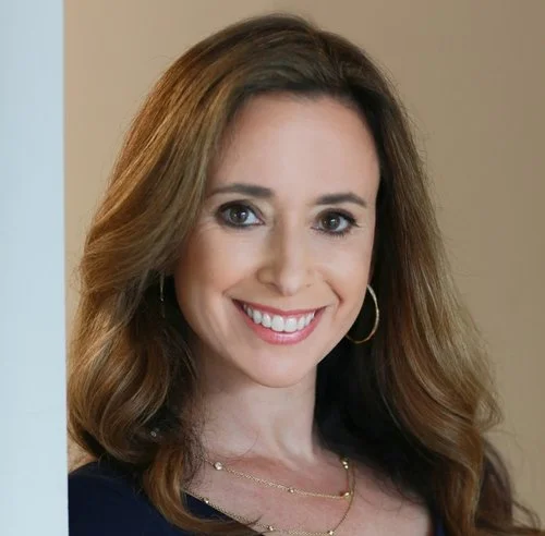 Laura Goldstein, LMSW Specializes in CBT, stress, interpersonal conflict, anxiety, parenting, divorce, and issues unique to blended families