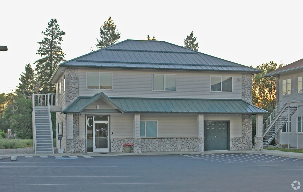 1,350 SF Office Lease in Spokane Valley