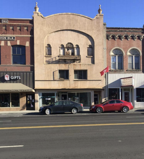 Retail Sale in Colfax Sale: $84,900