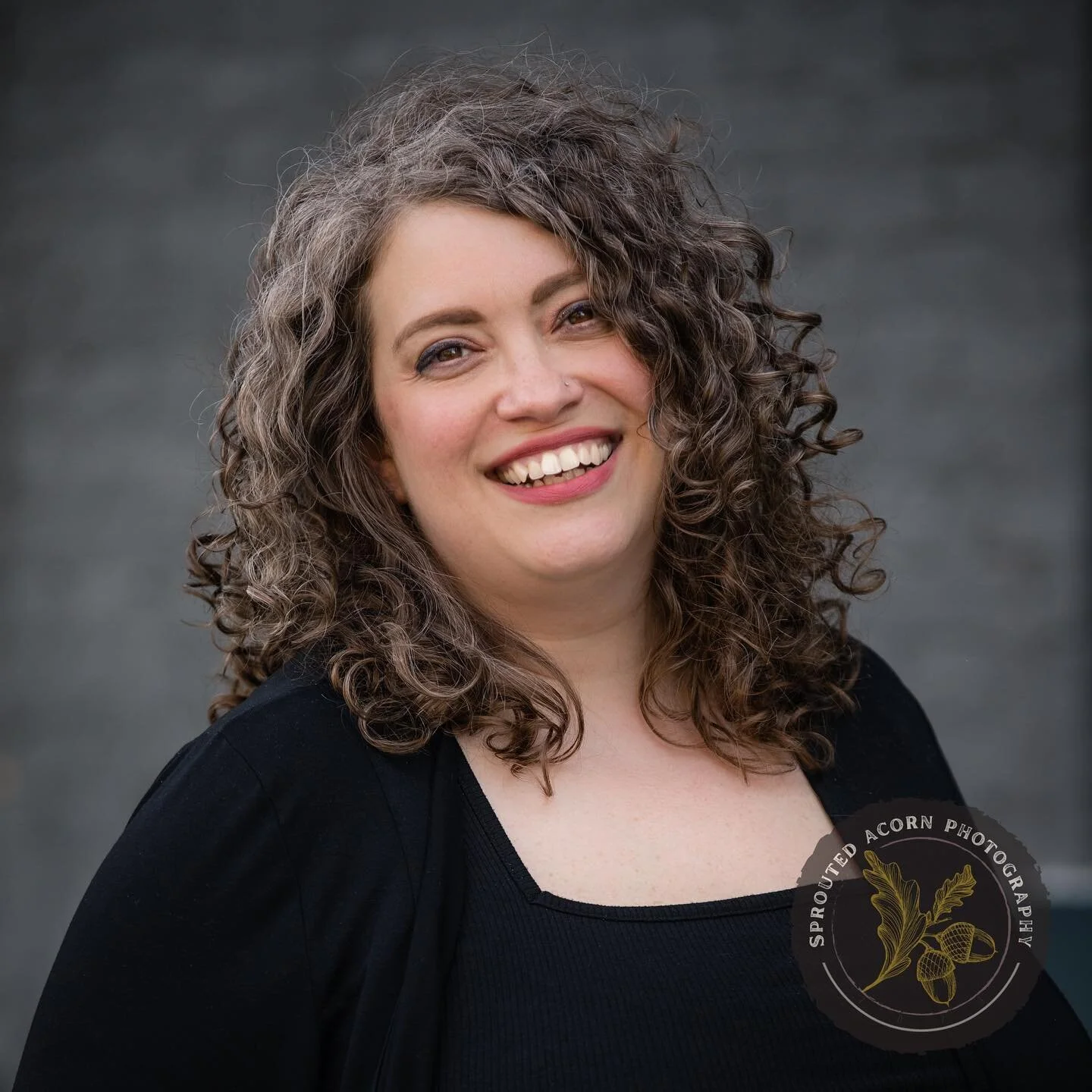 I was lucky to be able to spend Thursday evening in New Philly making pictures with my dear, gorgeous friend, Melanie Slabaugh. Melanie is such a fun, smart, kind, talented human being, and I'm honored that she trusted me with these images! Thanks fo