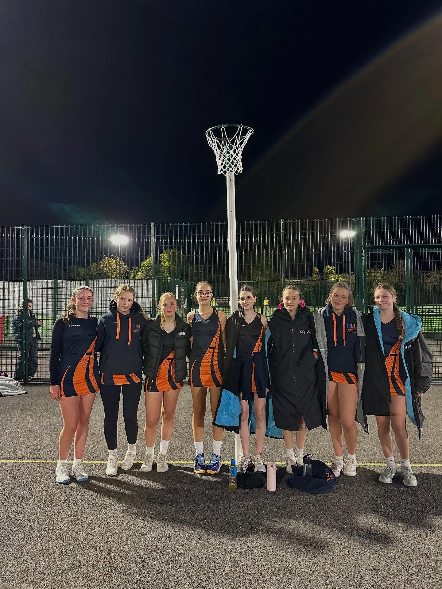 Team 4 Match Recap 🐝💙🧡

Team 4 faced Panthers last night &mdash; only down by 2 in the first quarter, but as the game went on, Panthers found their rhythm and pulled ahead, creating a 10-goal lead by half-time.

We struggled at times to move the b