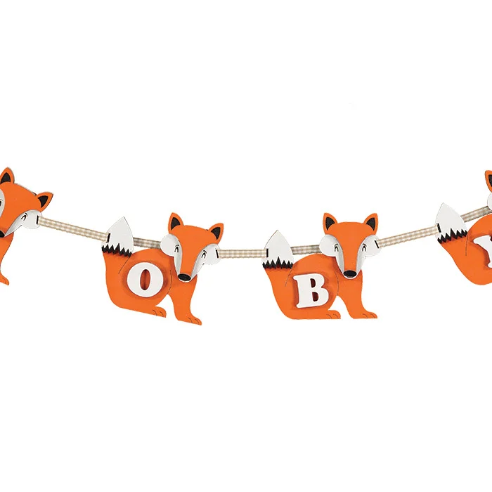 Fox-personalised-name-garland-close-up.jpg