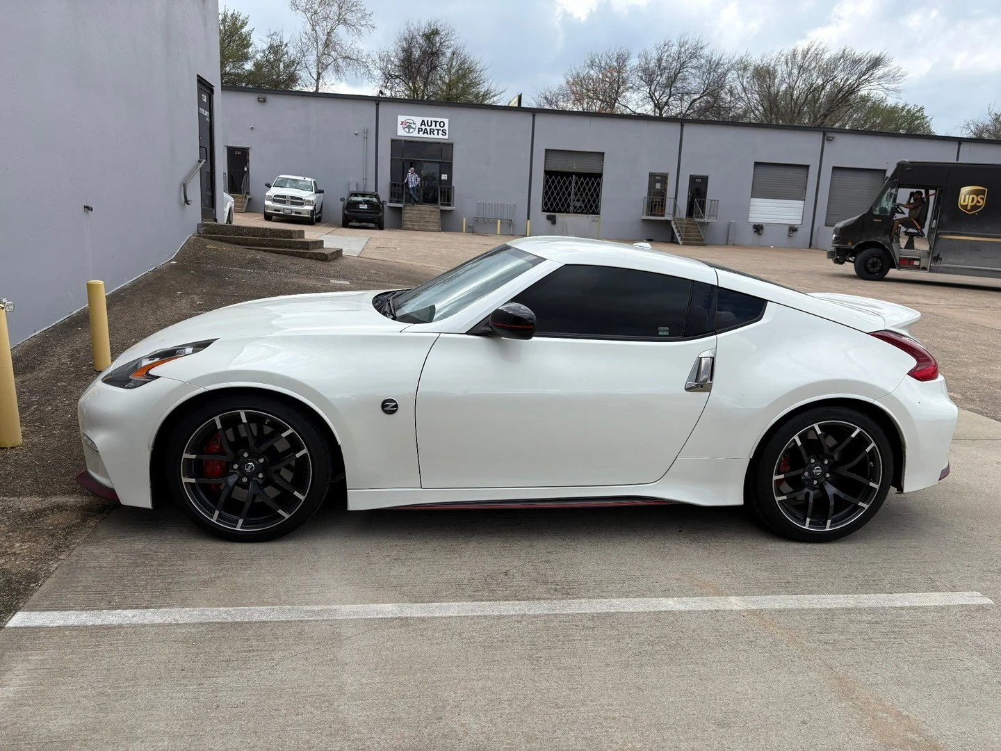 Shoutout to Mr. Park for bringing in his sub 20k mile 370z Nismo in for some ECM software work.

We partnered with @uprev on this vehicle to make sure we took proper care of this customer.

The vehicle originally came in from Canada, was federalized 