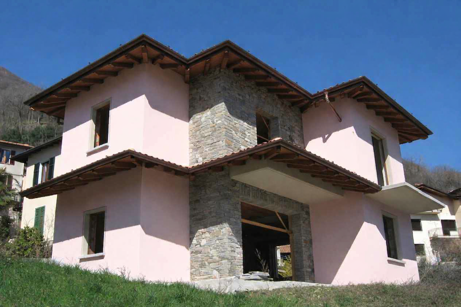 Villa Scellino Esterno.png