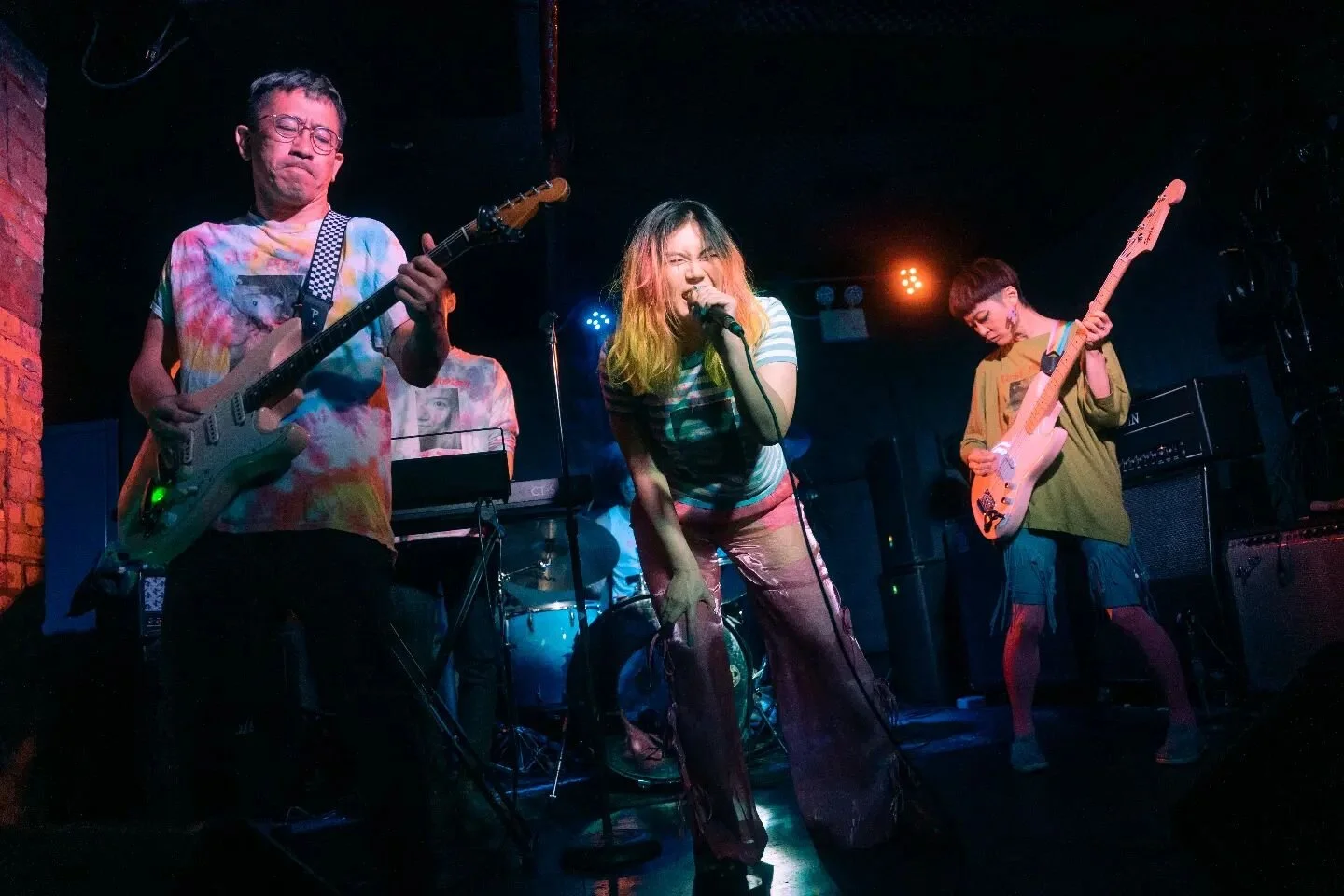 Is this rock and roll?

📸@apertureallure 

#punkband #punkrock #japaneseband #japanesepunk #indieconcert