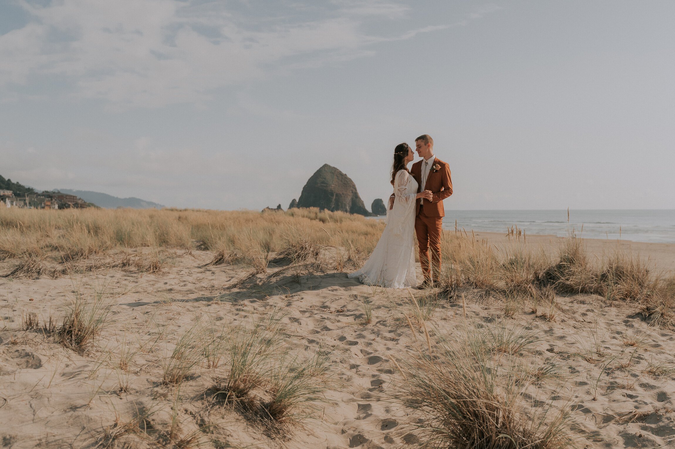 Cannon+Beach+Wedding+Photographer.jpeg