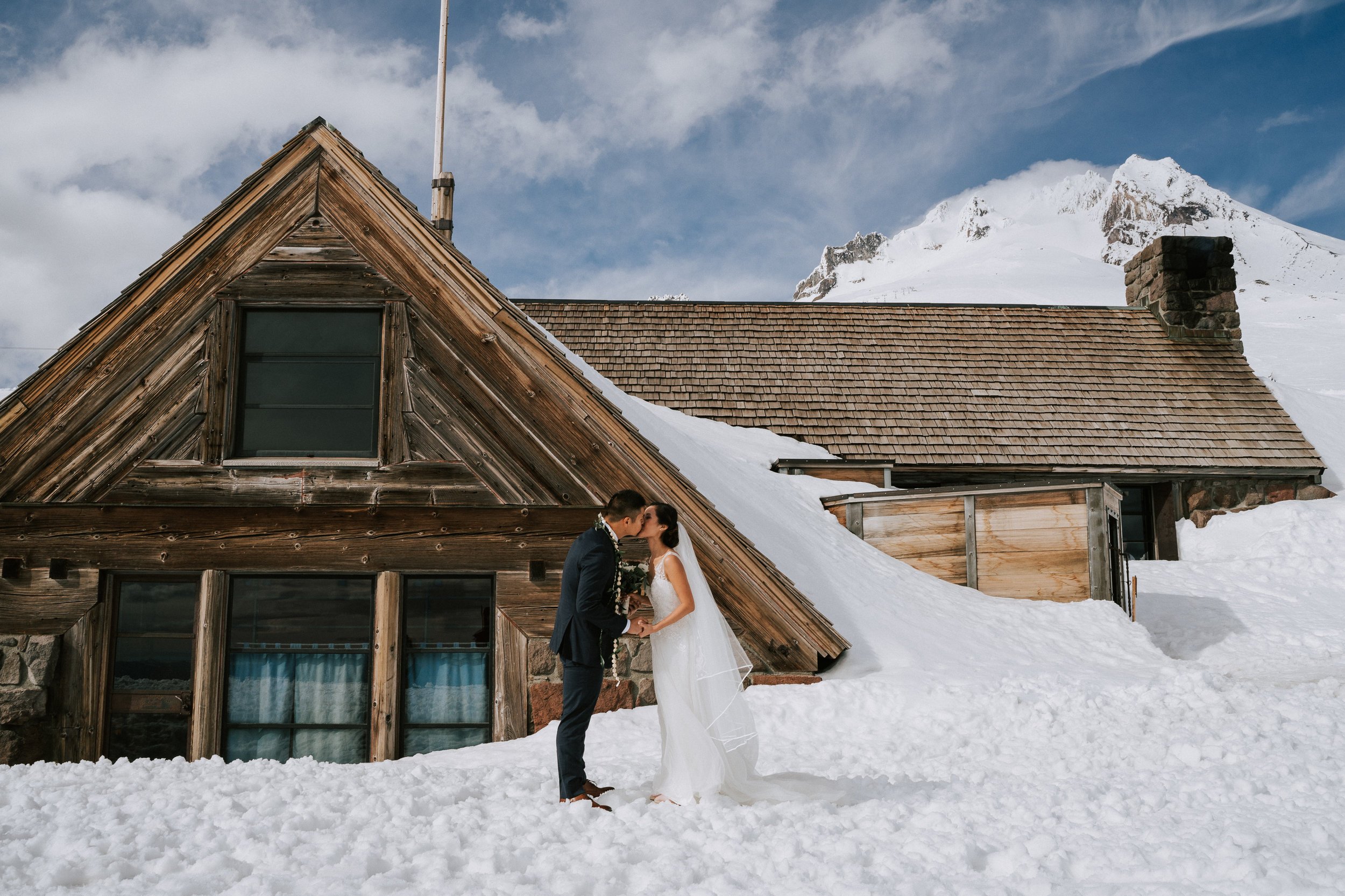 Portland+Oregon+Wedding+Photographer+Timberline+Lodge (1).jpeg