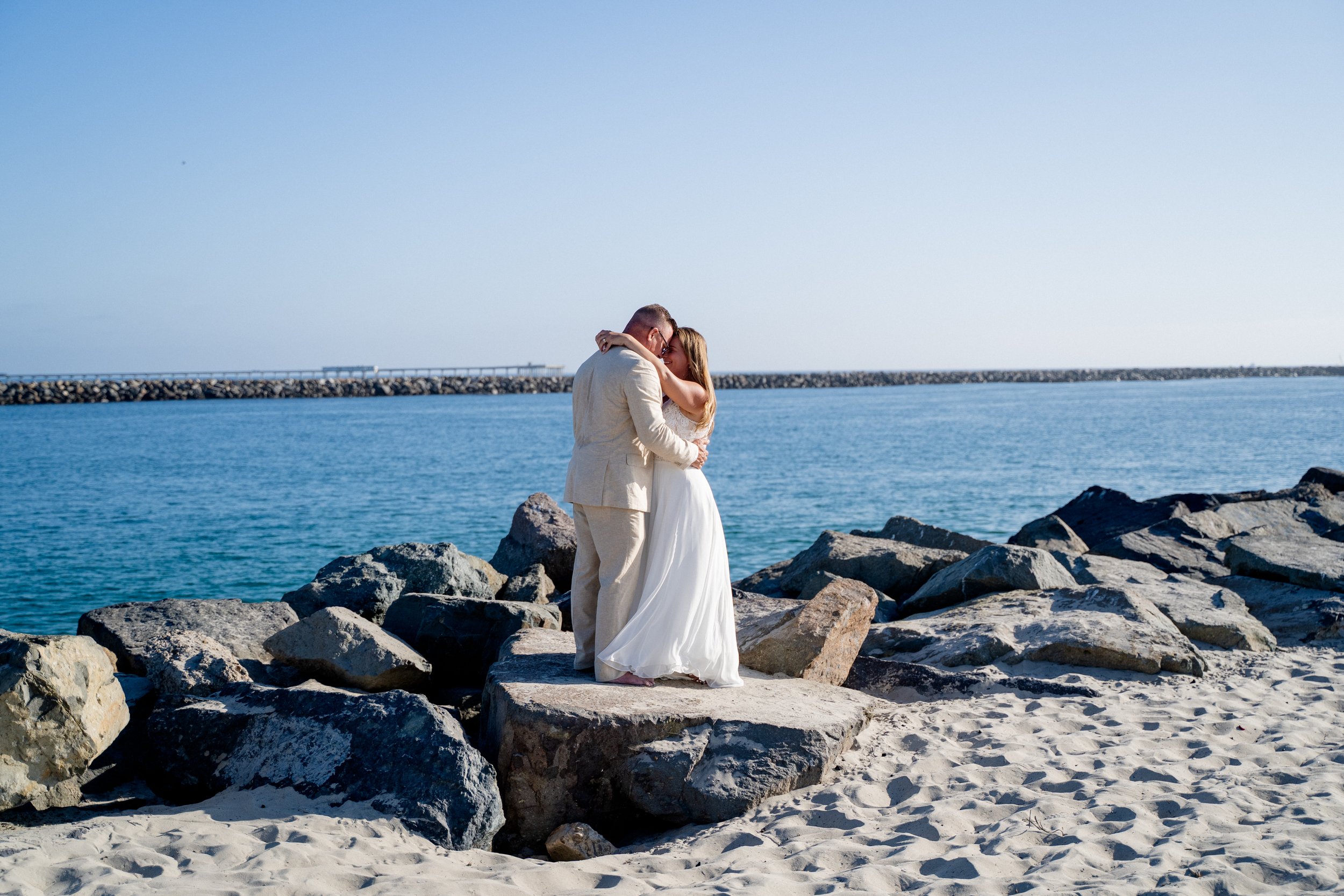 282NicholasandTiffanySouthMissionBeachSDWeddng.jpg