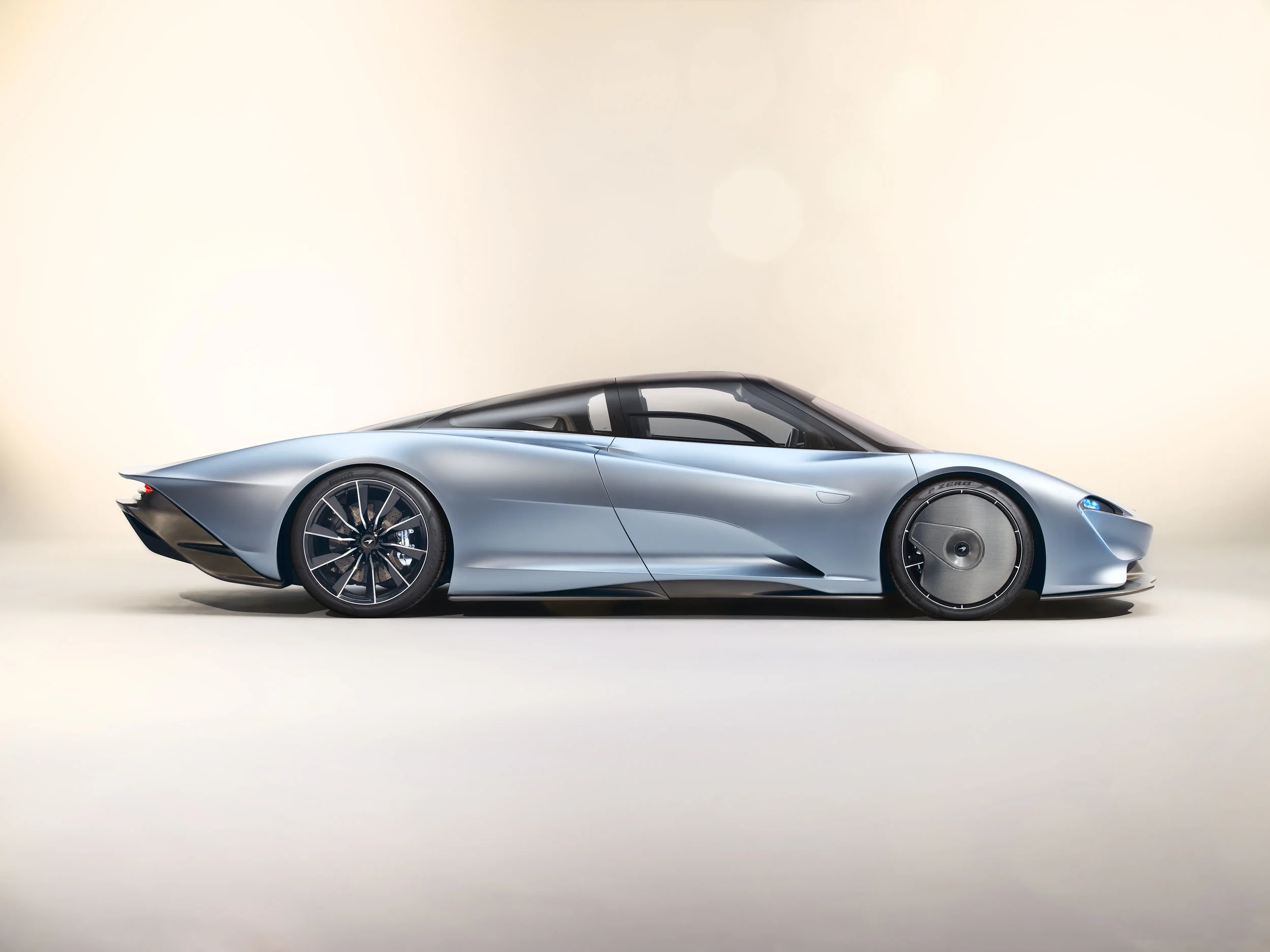 McLaren Speedtail-06 P.jpg