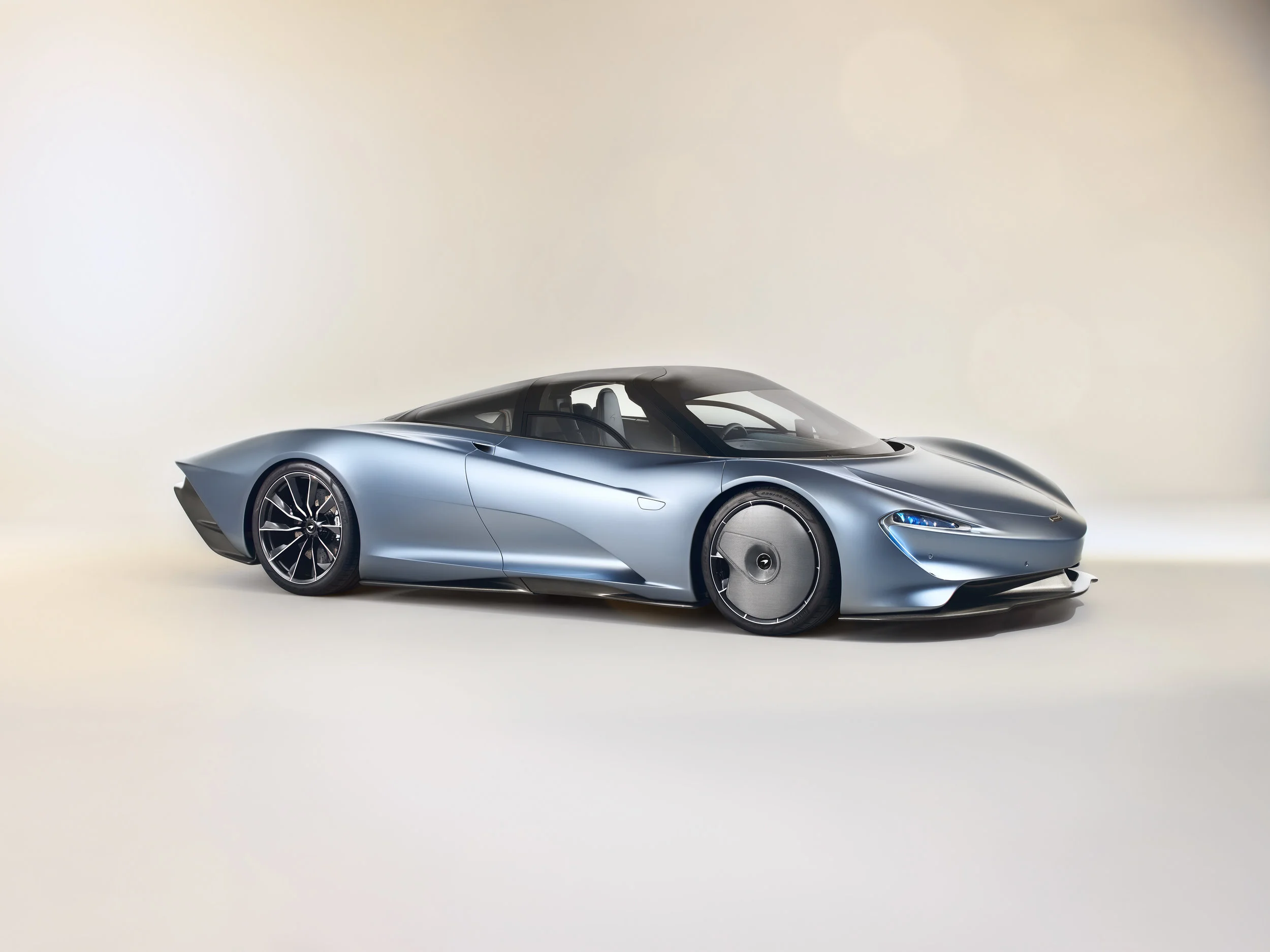 McLaren Speedtail-07 P.jpg