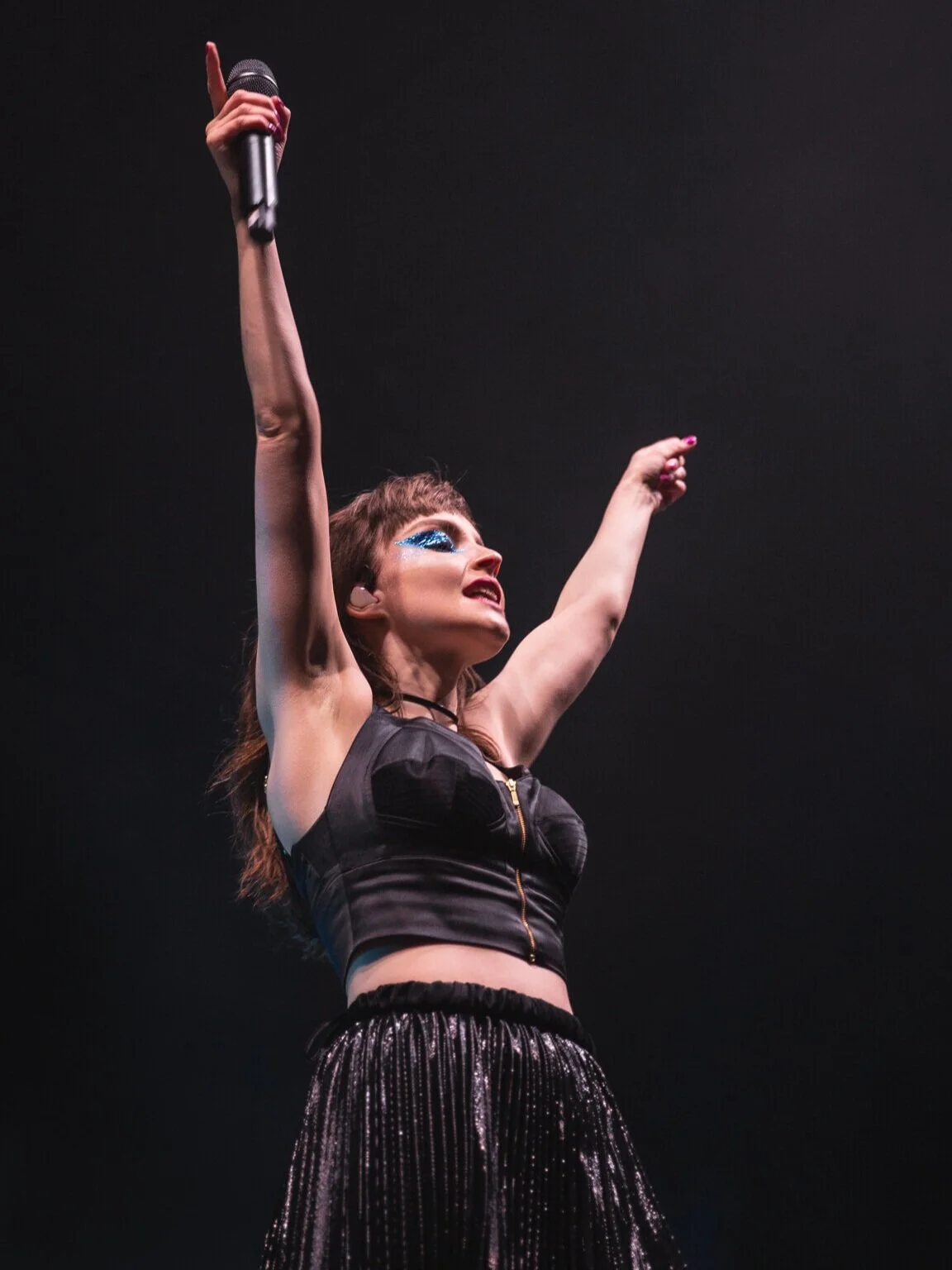 CHVRCHES-8.jpg