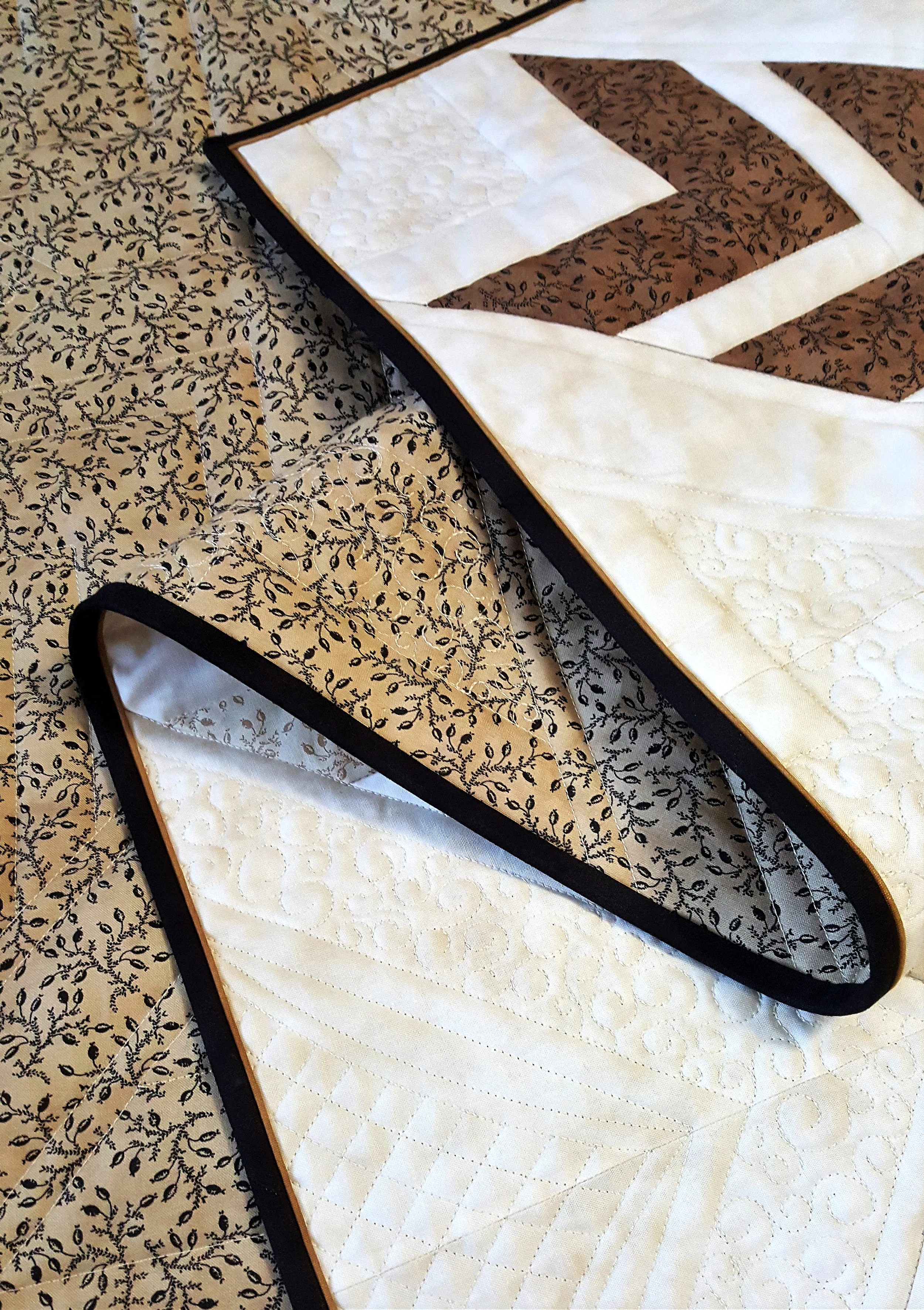 2016 LTN Raffle Quilt 2016-09-14 14.24.27 copy.jpg