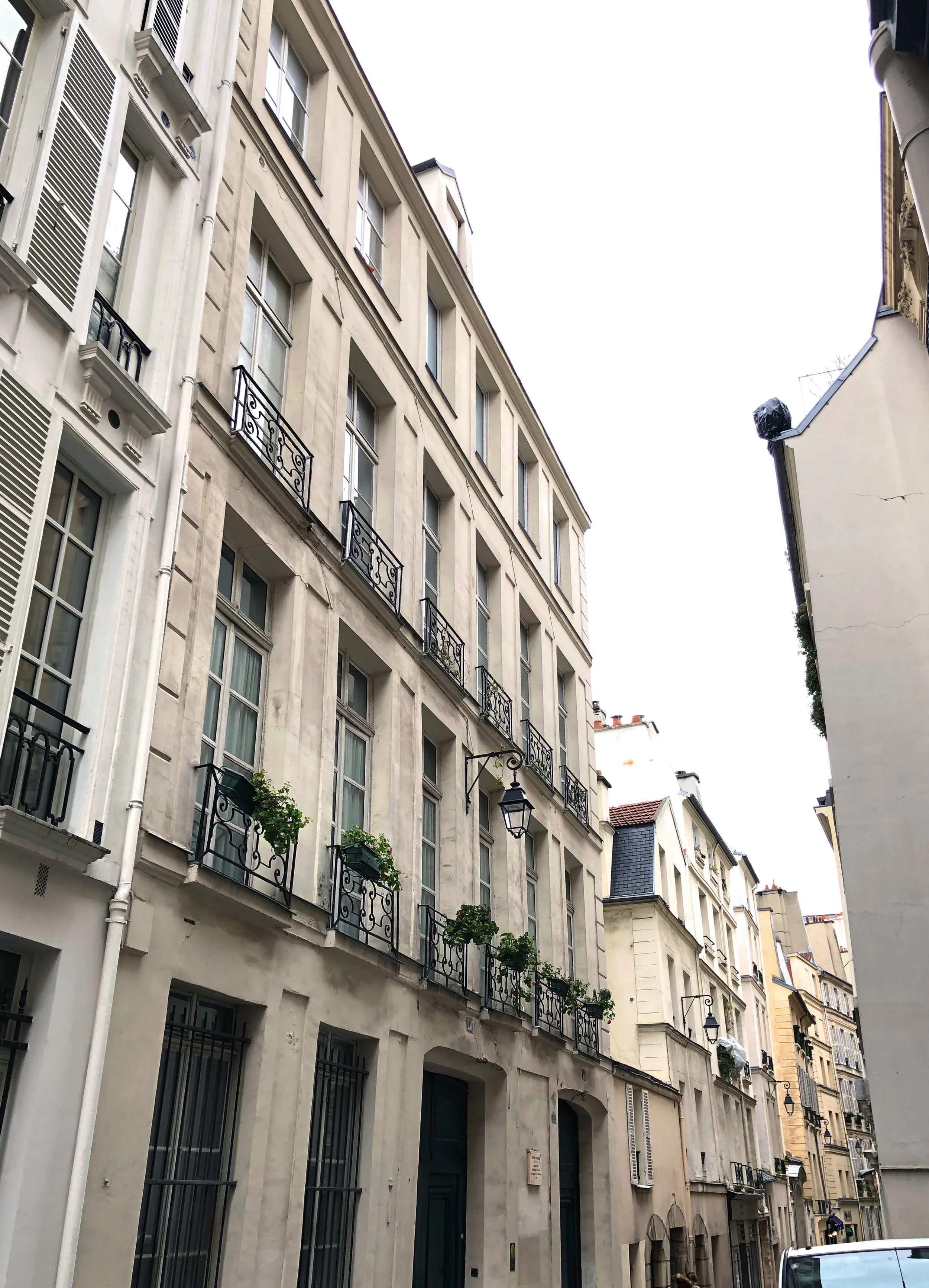 Rue Servandoni in Paris