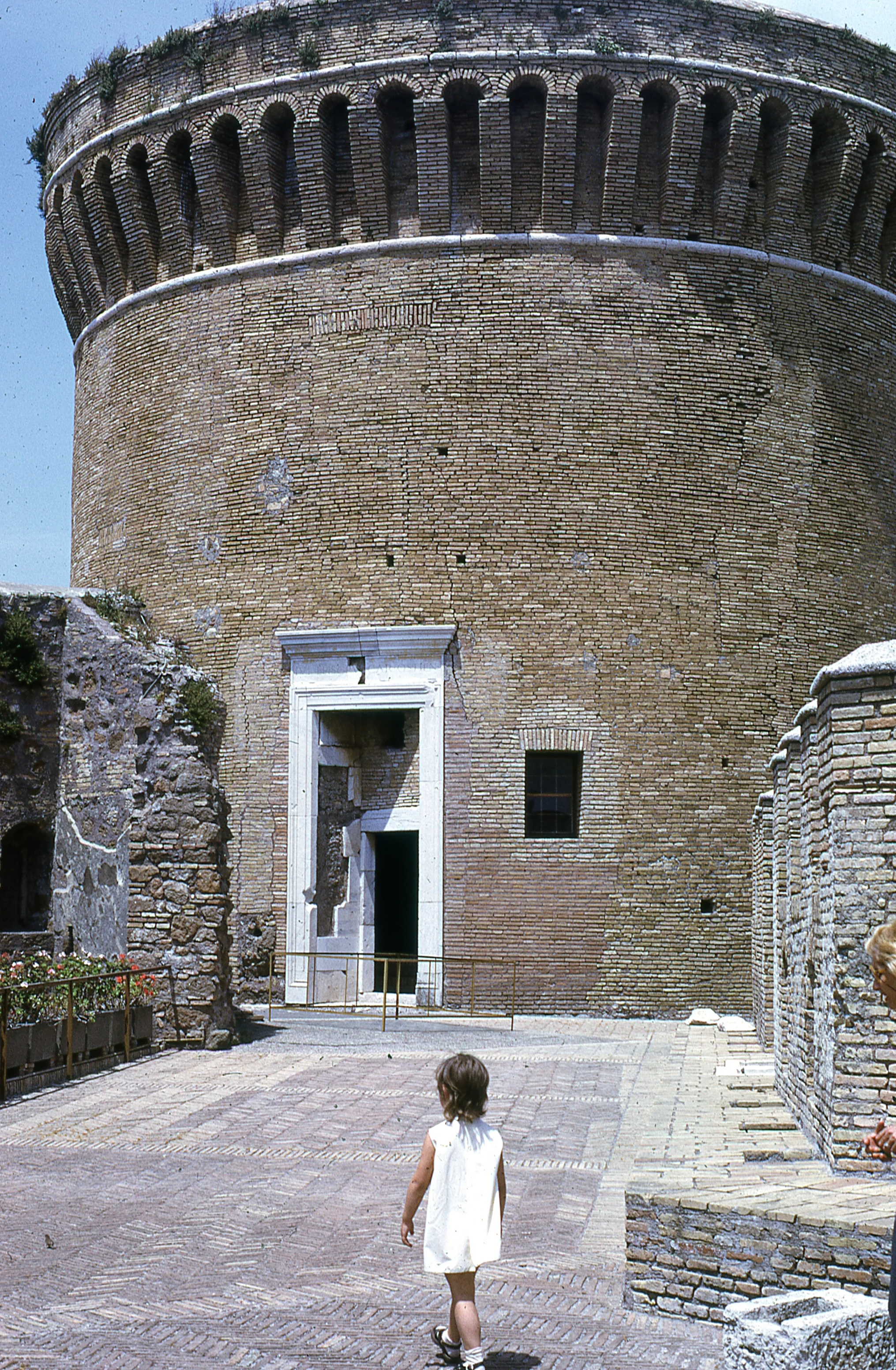 img297.jpg