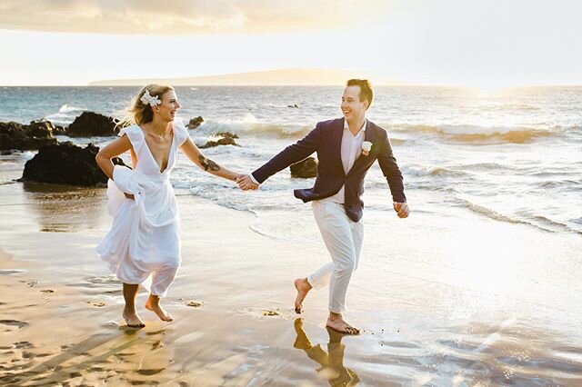 Recipe for the cutest photos: 
1. Newlyweds 
2. Maui sunset 
3. Crazy photographer .
.
.
.
.
.
 #chantellekananiphotography  #hawaiiweddingphotographer #weddingphotographer #romanticwedding  #elopeonmaui #tropicalwedding  #couplegoals #belovedstories