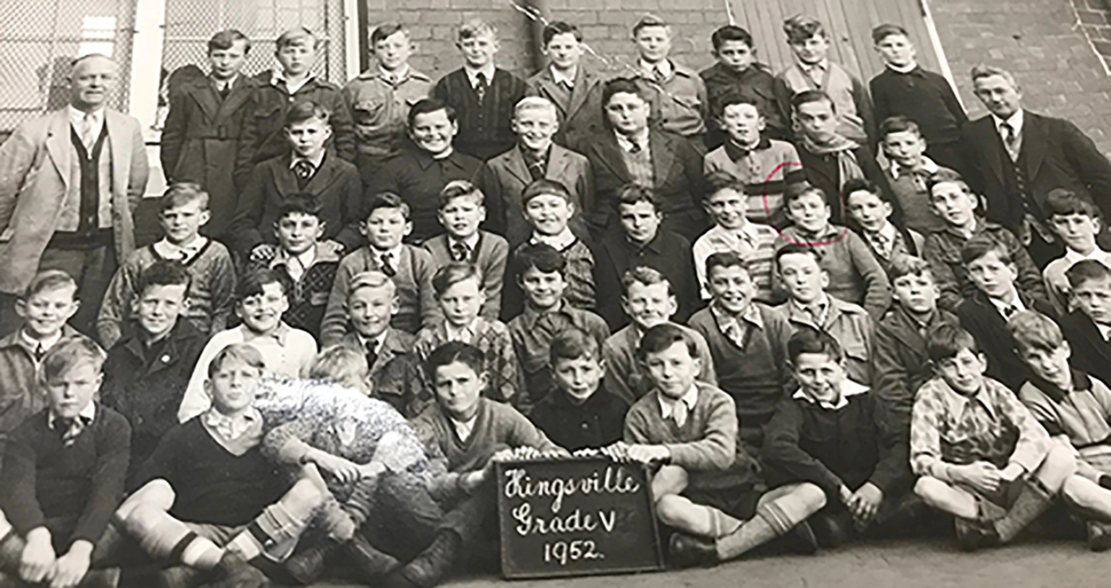 Ron Gretton, Grade 5, 1952 (red circle)