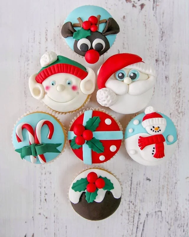 Santa &amp; his crew 🎅🏼☃️🎄💕 I had so much fun learning to make these cupcakes today with @australian_patisserie_academy  @sarah_oxborough . 🎂 I&rsquo;m excited to start using some of the techniques we learnt today to create other designs ☺️