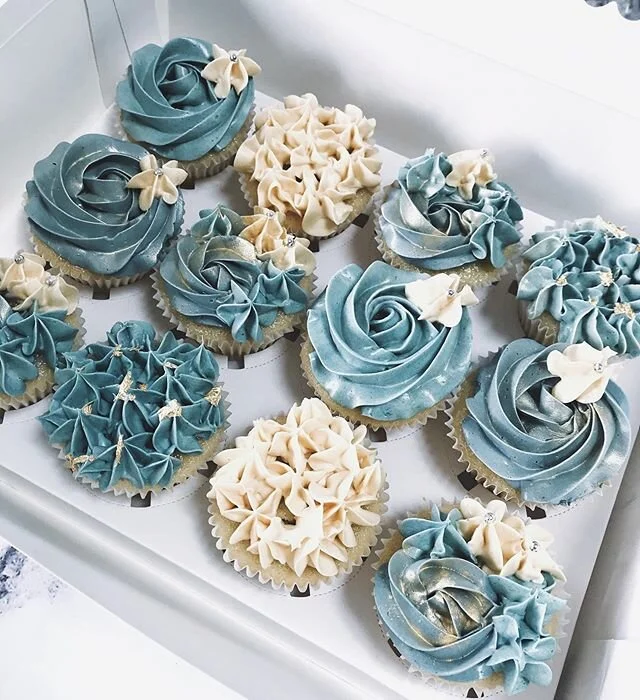 Blue hues 💙💙🧁🧁 Salted Caramel cupcakes #cakesbyvanessak