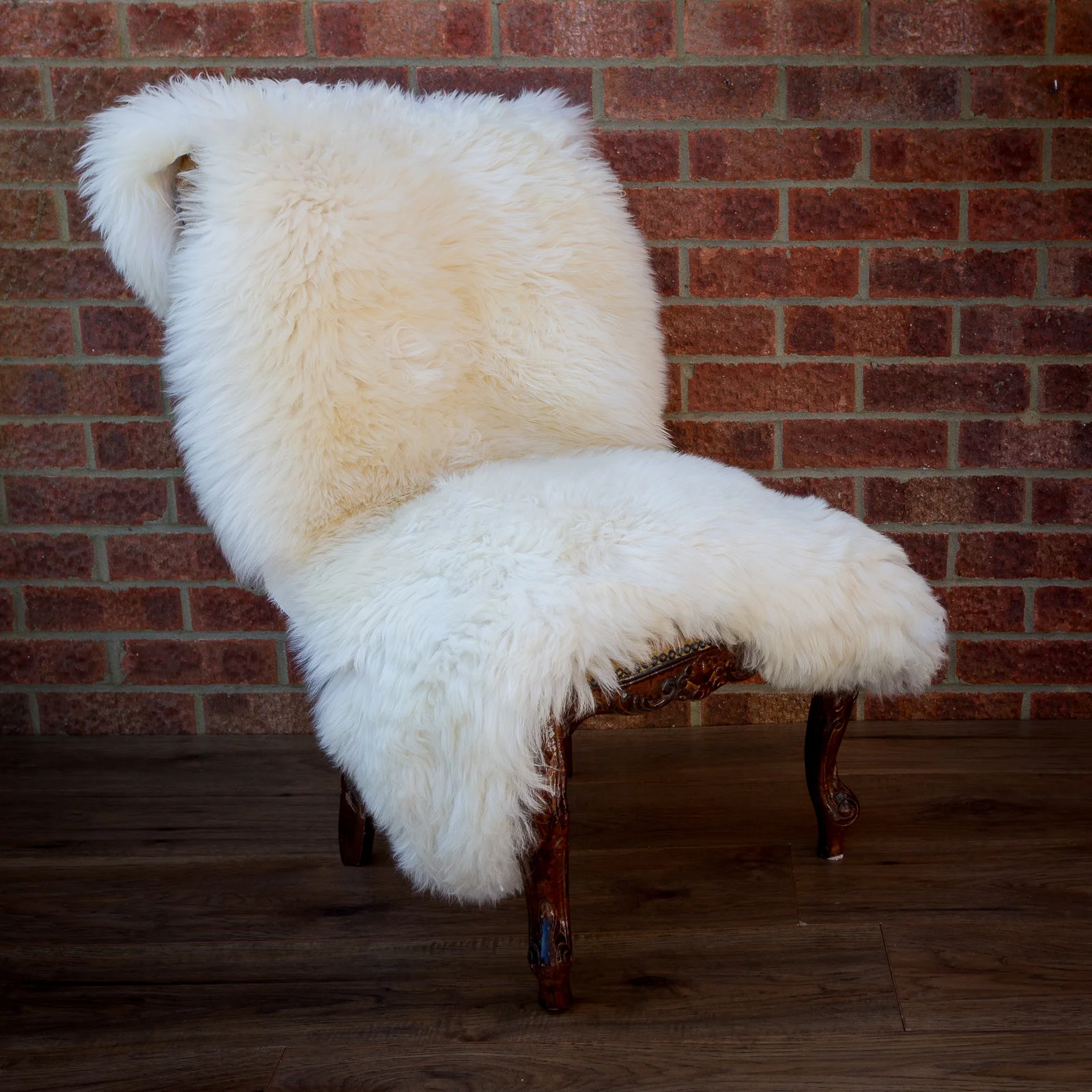 sheepskin_rug_sheep.style_white115_NT4A6658.jpg