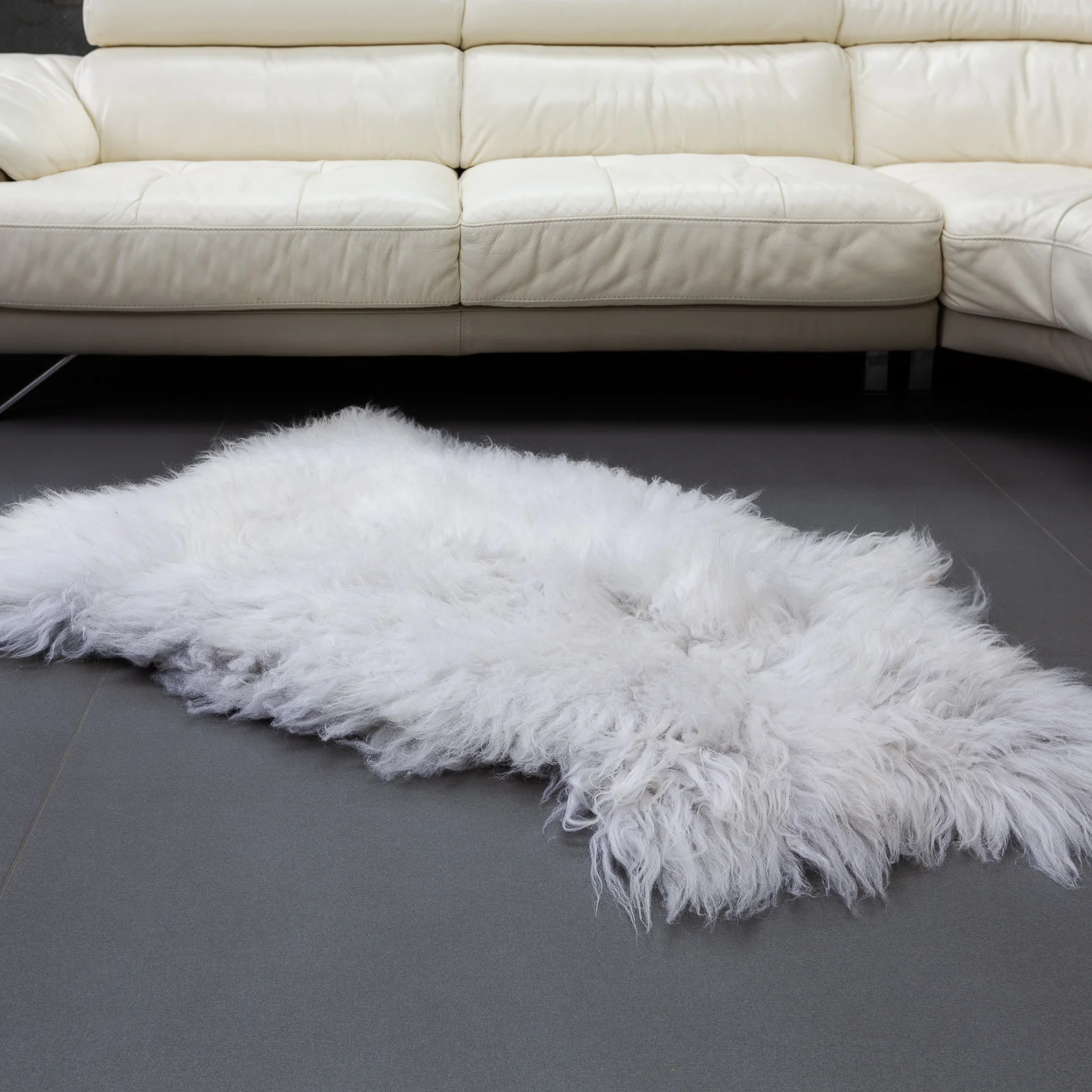 sheepskin_NK-15-sqr_sheep.style_NT4A0930.jpg