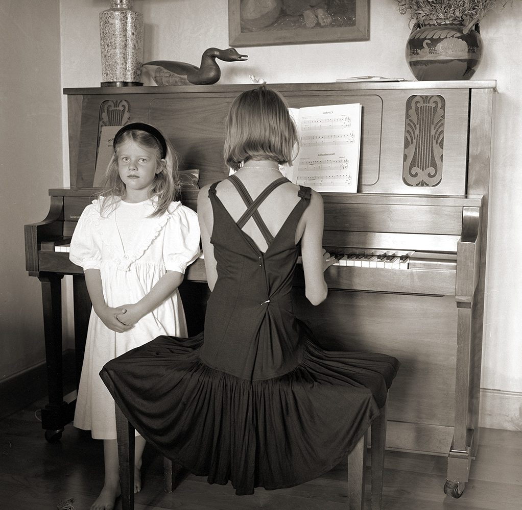 Portraits-fiona-and-suzanna-piano.jpg
