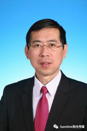 冯利教授.jpg