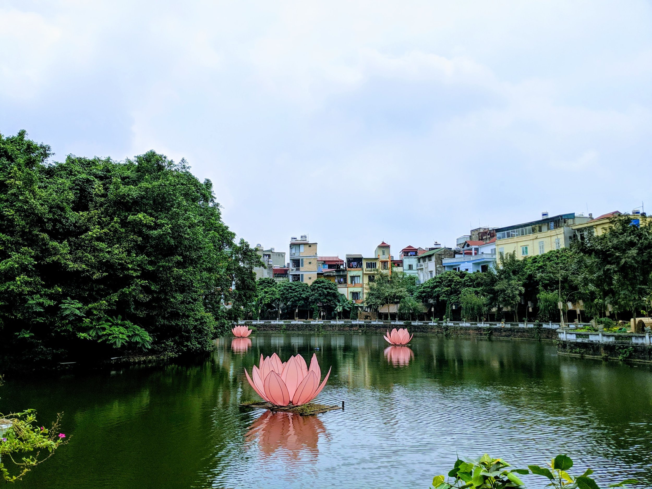  Lake Van. Hanoi. 