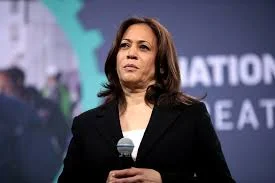 Kamala Harris' Hearing Problem