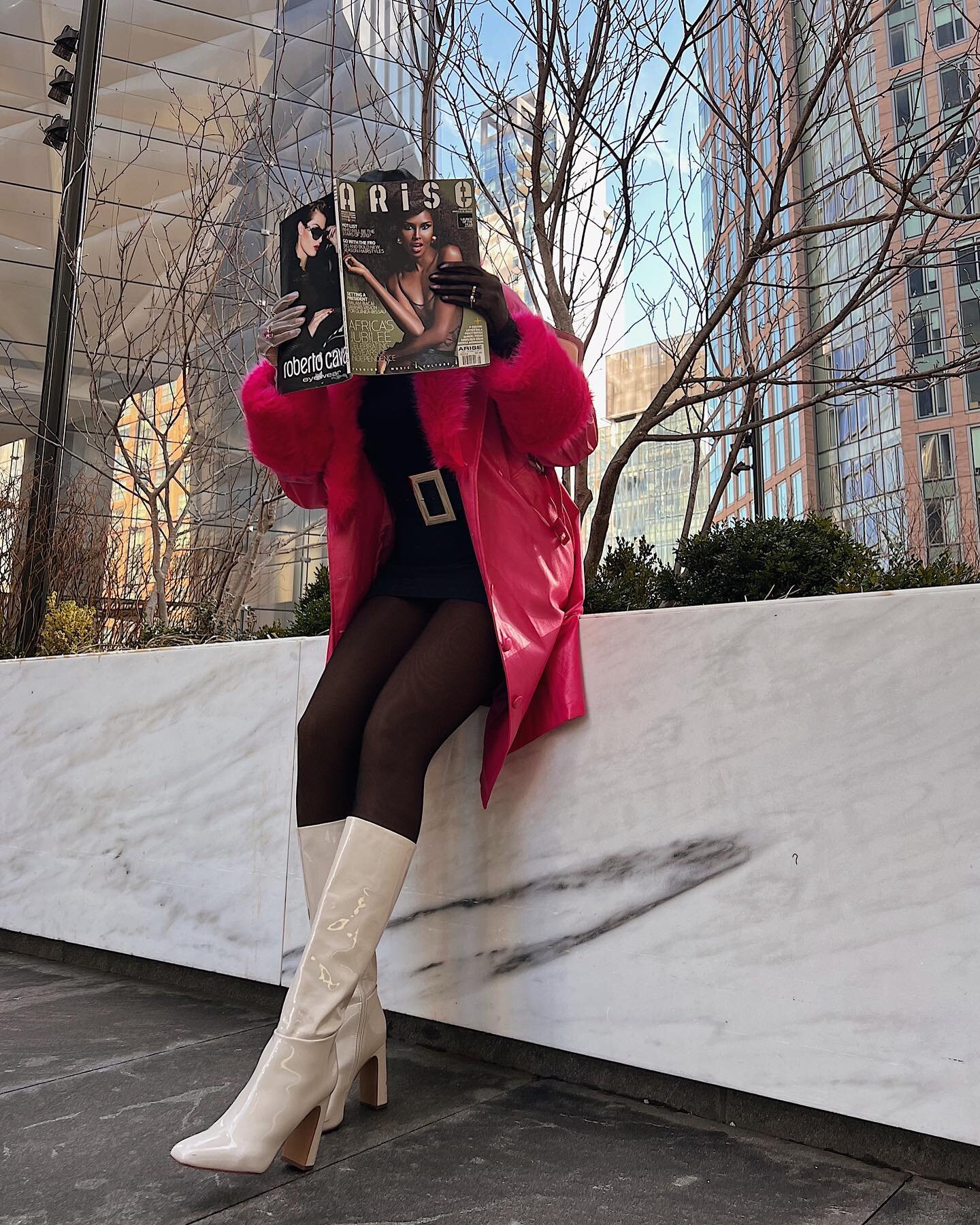 Tall Girl Tip for Spring!
⠀⠀⠀⠀⠀⠀⠀⠀⠀
Spring is approaching so it&rsquo;s time to break out those shorts and skirts! And I know what you&rsquo;re thinking: 1. &ldquo;It&rsquo;s still cold, ma&rsquo;am!&rdquo; And 2. &ldquo;I got legs! These gon&rsquo; 