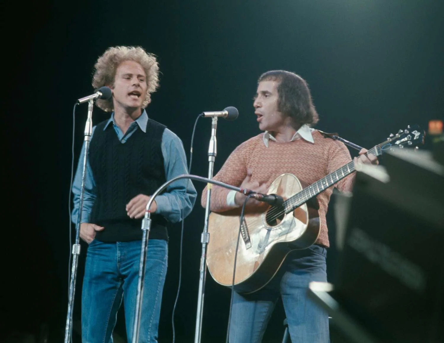 Old Friends: The Songs of Simon and Garfunkel 
