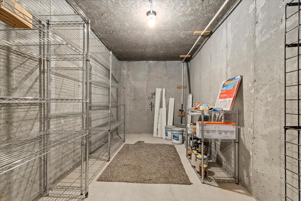 28-Storage.jpg