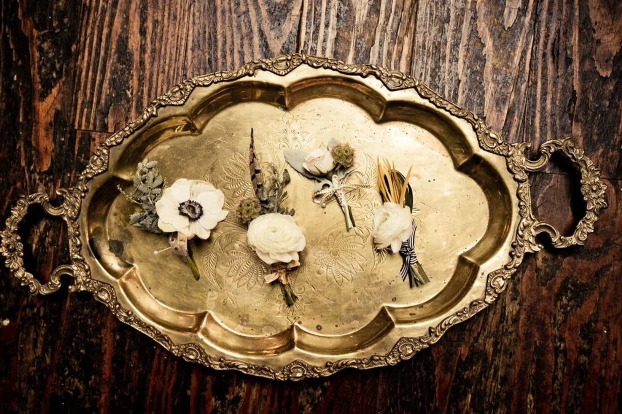 Boutonnieres Gold Tray.jpg