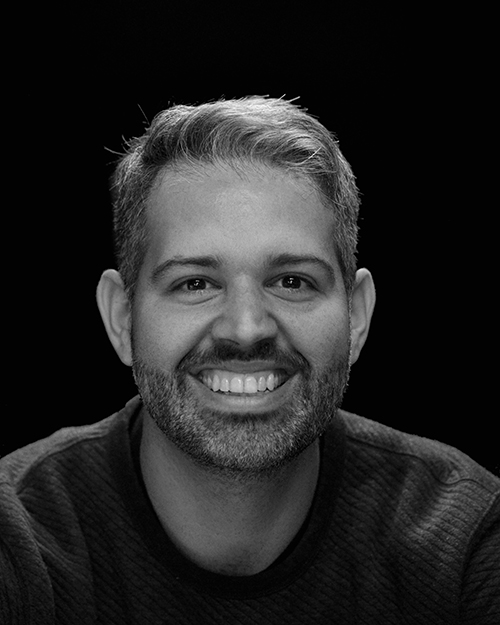 CHRIS_PORTRAIT 600px.jpg