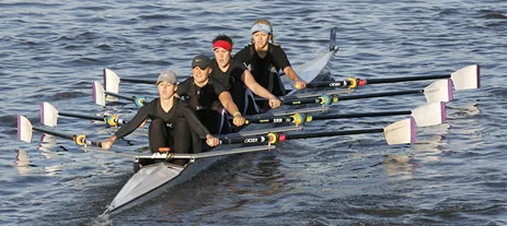 The RUBC Womens Senior 2 4x racing at the 4's Head 2006.