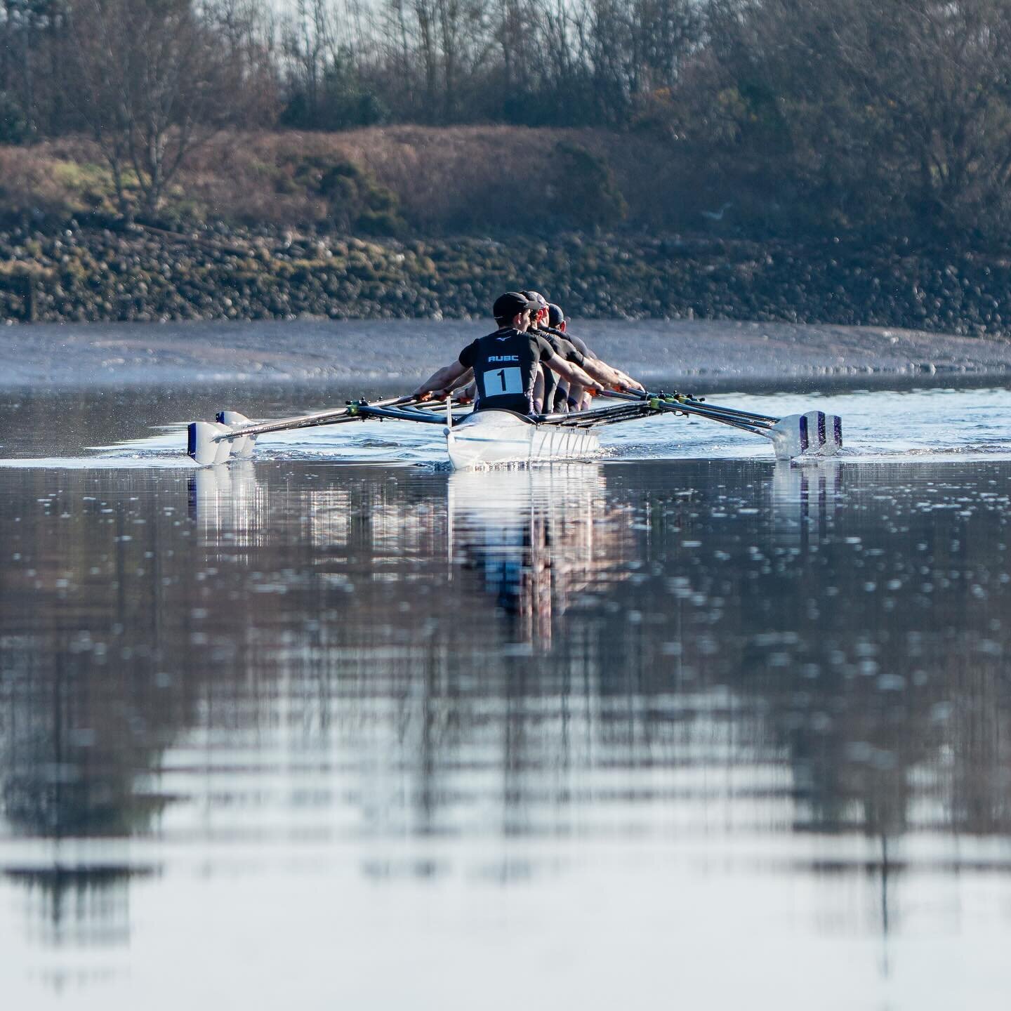 The squad in action at BUCS Head, winning Gold in both Open and Women&rsquo;s Championship 4x&rsquo;s as well as a 1-2 in Open Intermediate 4x&rsquo;s, and a Gold in the Open Inter Lwt 4x . 📸 

#GoClams