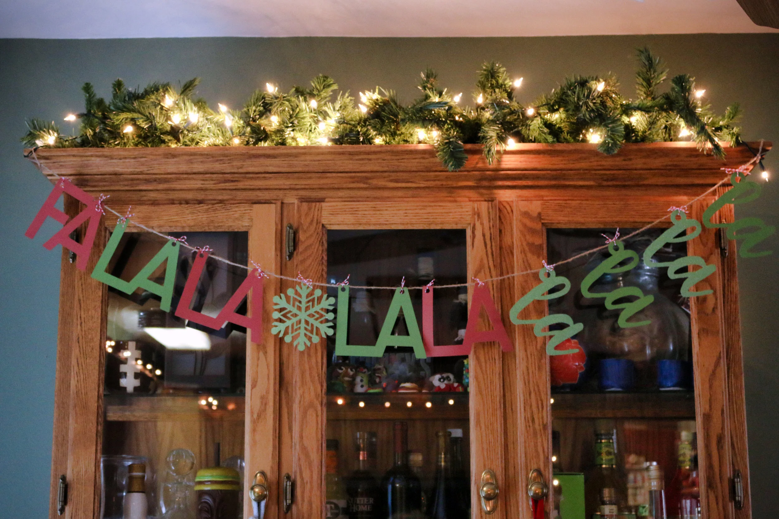 JLD-Fa La La Banner — JamieandJenn.com