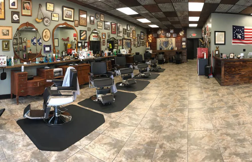 1776 Men's Grooming Parlor