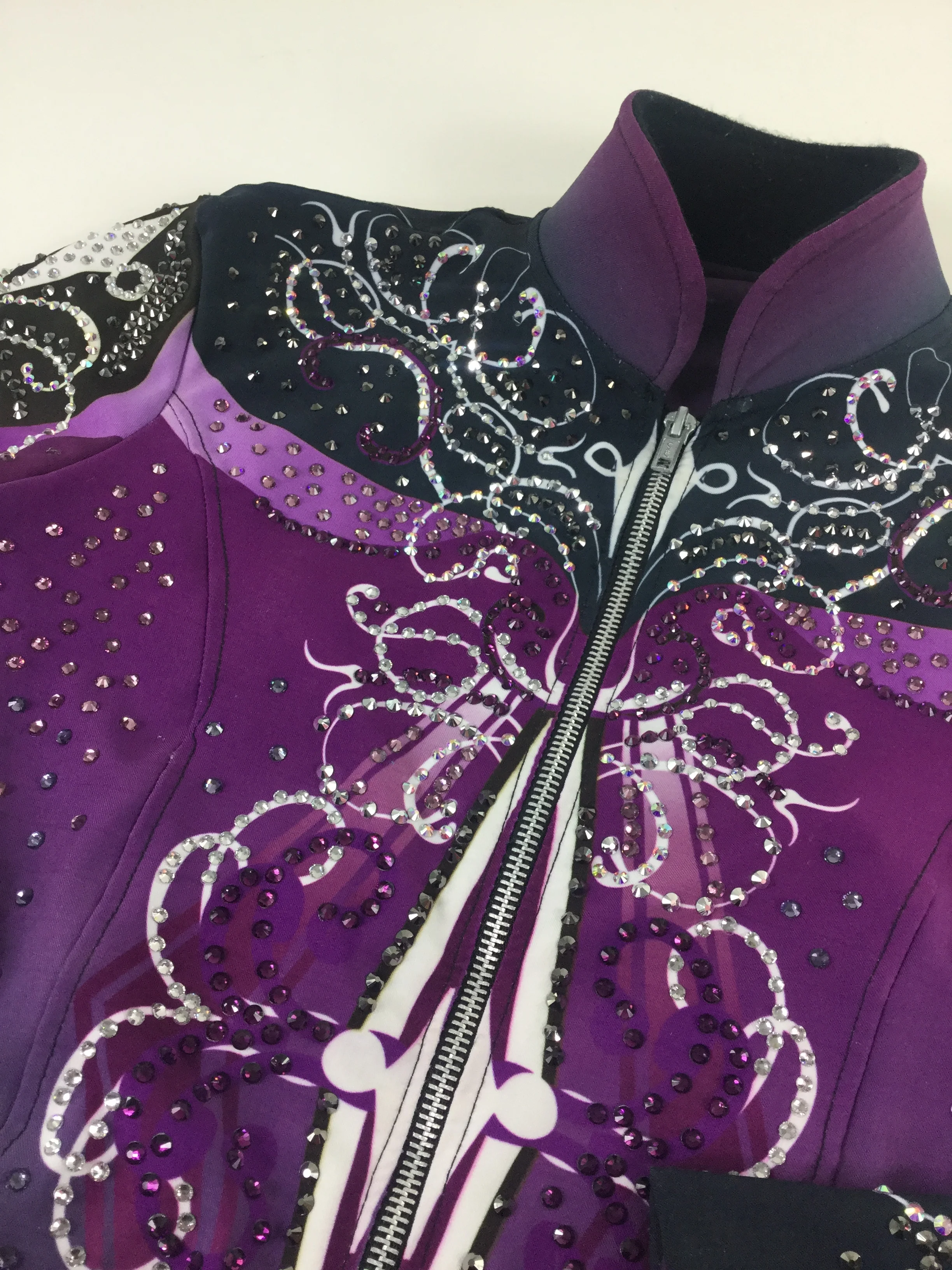 Girls L * Front Zip Jacket * Classic * Purple/Black