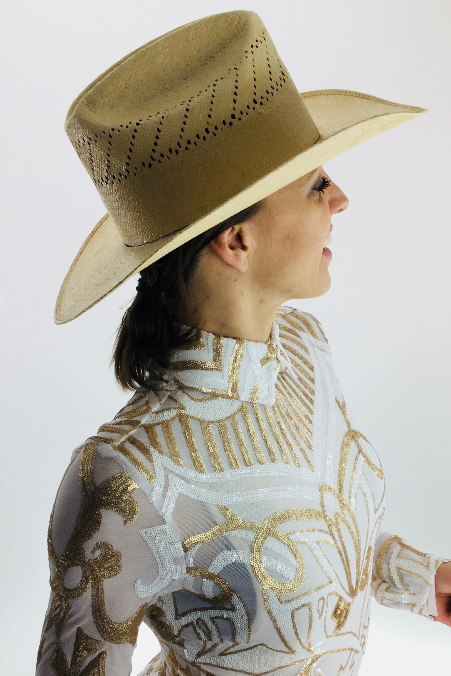 sparkle-ridge-western-show-clothes-white-and-gold-sequin-western-show-shirt-anita4.jpg